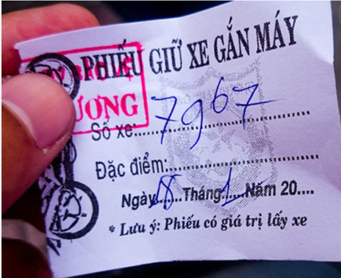 Giữ xe với ứng dụng quản lý bãi xe IO