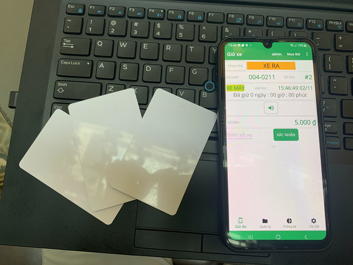 Thẻ nhựa NFC dùng cho ứng dụng giữ xe IO